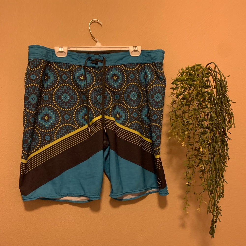 O’Neill hyperfreak Board shorts